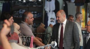 Başkan Mehmet Kasım Gülpınar esnaf duasına katıldı