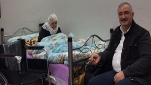 Başkan Turanlı'dan engelli anneye sürpriz ziyaret
