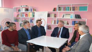 Başkan Turanlı'dan Kitap Kafe’ye Ziyaret
