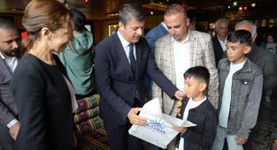Başkan Tutdere halkla bayramlaştı - Videolu Haber