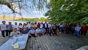 Başkan Yıldırım, başarılı öğrencileri tebrik etti