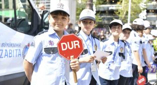 Başkentli minikler trafik denetiminde