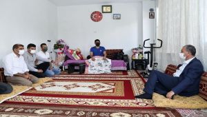 Belediye Başkanı Kılınç’tan yaralı askere ziyaret