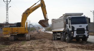 Belediye ulaşımı rahatlatmak için çalışmalarına devam ediyor