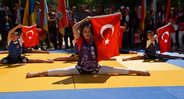 Besni’de 19 Mayıs Etkinliklerle Kutlandı