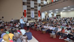 Besni'de 'Hayati İnanç’la Söyleşi' şölenine yoğun ilgi