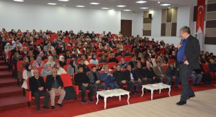 Besni'de Hayati İnanç söyleşisine yoğun ilgi