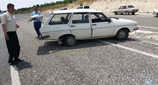 Besni'de Otomobil Devrildi: 1 Yaralı