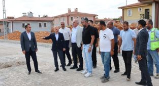 Besni Kutluca Köyü’nde deprem sonrası yeni yaşam başlıyor
