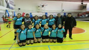Besni Necip Fazıl Kısakürek Ortaokulu Voleybolda İl Şampiyonu Oldu