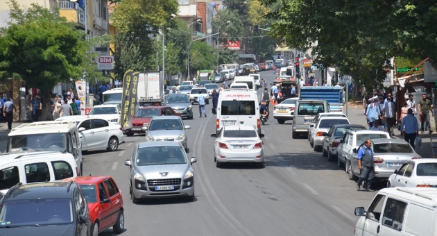 Besni'nin Kanayan Yarası Trafik Sorunu Çözüm Bekliyor