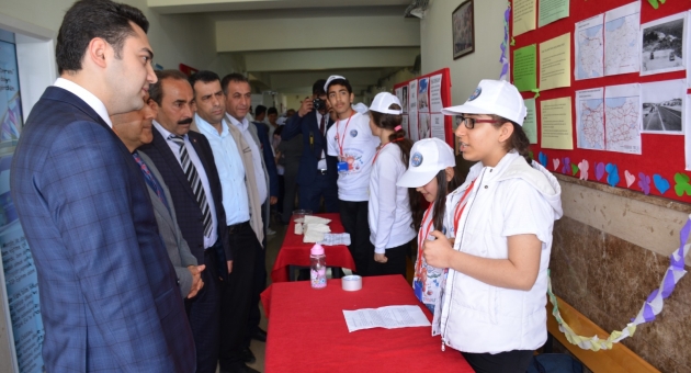 Besni Safyün Hatice Gölbaşı Ortaokulu TÜBİTAK Bilim Fuarını Açtı