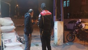 Bıçaklı kavgada 1 kişi yaralandı