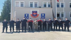 Bir günlük askere, tek kişilik yemin töreni jesti - Videolu Haber