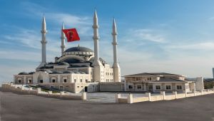 Bölgenin En Büyük Camisi Hizmete Açılıyor
