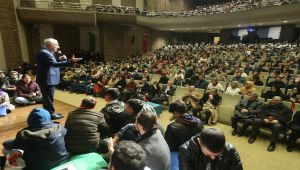 Büyükşehir, Şair Nurullah Genç'i Şiir Severlerle Buluşturdu