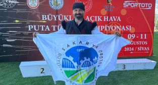 Büyükşehirli sporcu okçulukta Türkiye üçüncüsü oldu