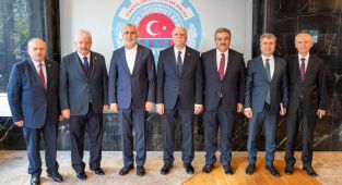 Çalışma ve Sosyal Güvenlik Bakanı Vedat Işıkhan TZOB’u ziyaret etti