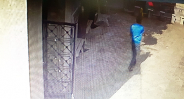 Camiden Musluk Hırsızlığı Kamerada