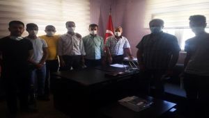 Çelikhan’da berber ve çay ocakları geçici süre ile kapatıldı