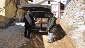 Çelikhan'da glütensiz ekmek ve gıda desteği sürüyor