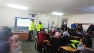 Çelikhan’da Lise Öğrencilerine Trafik Eğitimi