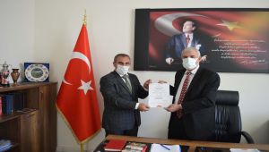 Çelikhan’da okul müdürlerine 'Okulum Temiz' belgesi