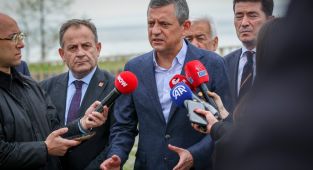 CHP Lideri Özel: 'Fişlemeleri sarayın bahçesinde yakacağız'