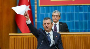 CHP Lideri Özgür Özel, CHP'nin Cumhurbaşkanı adayı için yol haritasını açıkladı