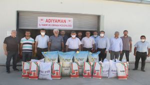 Çiftçilere yem bitkisi tohum dağıtıldı