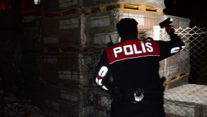 Çığlık sesinden korkan hırsızlık şüphelisi balkondan atladı - Videolu Haber