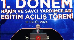 Cumhurbaşkanı Erdoğan: 'Hâkim ve savcı sayısında üç kat artış sağladık' - Videolu Haber