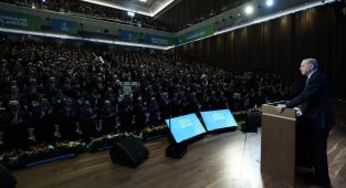 Cumhurbaşkanı Erdoğan: Size AK Parti'den ve Cumhur İttifakı'ndan ekmek çıkmaz