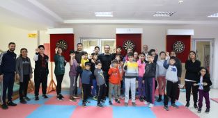 Dart kursları devam ediyor