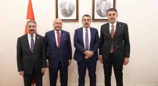 Deprem sonrası eğitim yatırımları, TOKİ bölgeleri ve yeni okul projeleri masaya yatırıldı