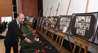 Depremde hayatını kaybedenler için bırakma töreni düzenledi