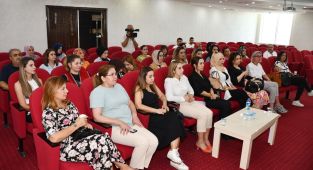 Depremin yaralarını sarıyorlar