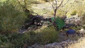 Devrilen traktör altında kalan sürücüsü hayatını kaybetti