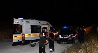Devrilen traktördeki 7 kişi yaralandı - Videolu Haber