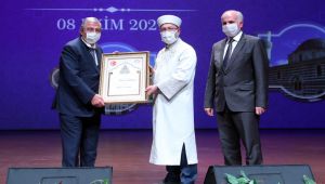 Diyanet İşleri Başkanı Prof. Dr. Erbaş’dan Konukoğlu ailesine takdir belgesi