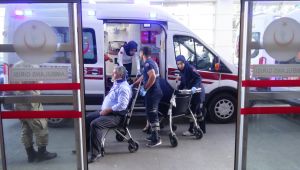 Düğün Konvoyunda Kaza: 5 Yaralı - Videolu Haber