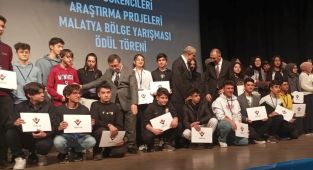 Ebu Sadık Anadolu İmam Hatip Lisesi Malatya Bölge Yarışması'nda birinci oldu