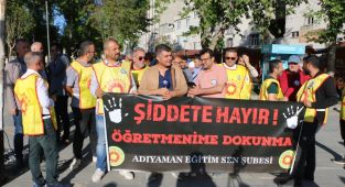 Eğitim Sen şubesinden 'Öğretmene Şiddete Hayır' açıklaması