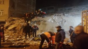 Elazığ'daki Deprem Adıyaman’da Hissedildi: 1 Ölü, 15 Yaralı