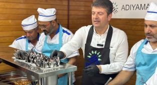 Emekliler istedi, Tutdere yerine getirdi - Videolu Haber