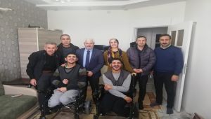 Engelli İkizlerin Akülü Araç Mutluluğu