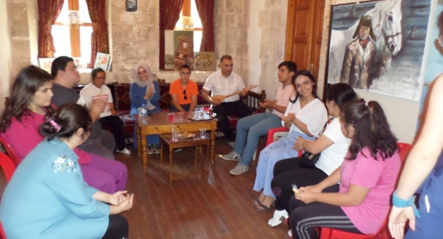 Engelsiz Yaşam Merkezi Öğrencileri, Sosyal Yaşama Uyum Sağlıyor