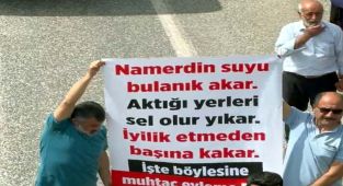 Erdoğan'ı depremzedeler bu pankartla karşıladı - Videolu Haber