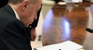 Erdoğan imzaladı... 19 fakülte kapatıldı, 14'ü açıldı!