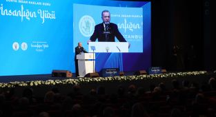 Erdoğan: İsrail, Gazze’de insanlığın yüzünü kızartacak canilikte katliamlara imza atıyor